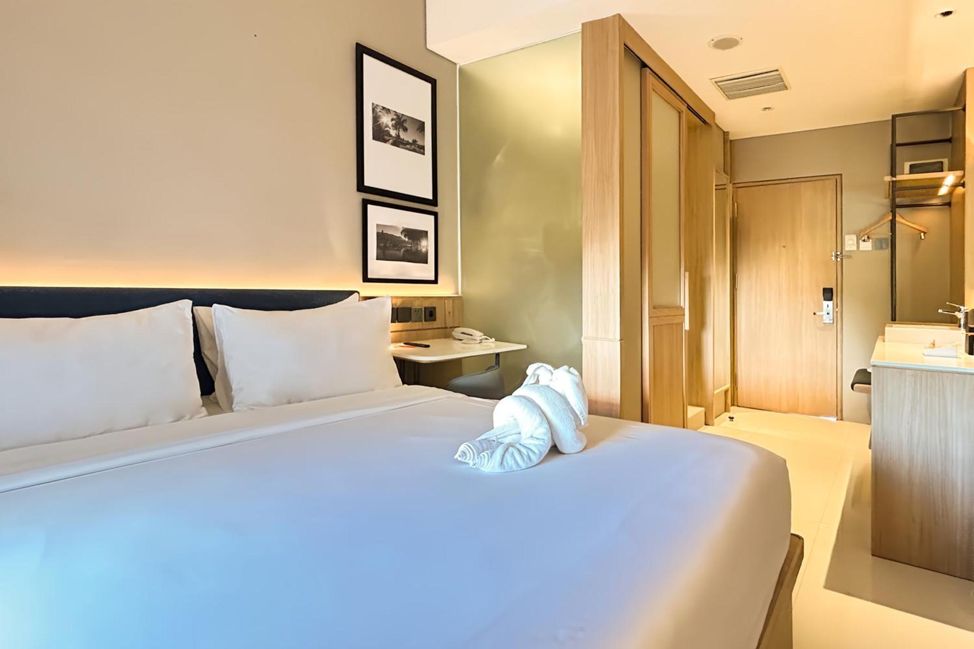 Harris Hotel And Conventions Denpasar Exterior foto